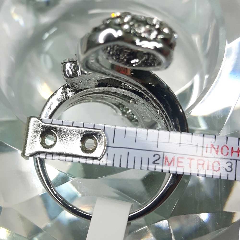 🆕️ Clear Rhinestones💖Fashion Silver Tone Ring - Picture 5 of 6